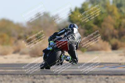 media/Dec-18-2022-SoCal Trackdays (Sun) [[8099a50955]]/Turn 7 Backside (1125am)/